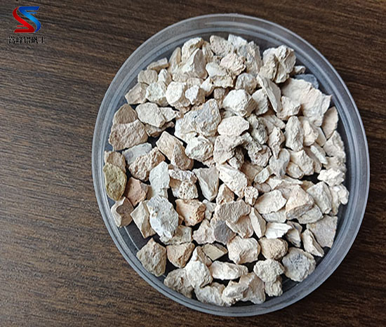 鋁土礦:多領(lǐng)域應(yīng)用的焊接劑